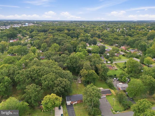 8411 LELAND RD, Manassas, VA 20111