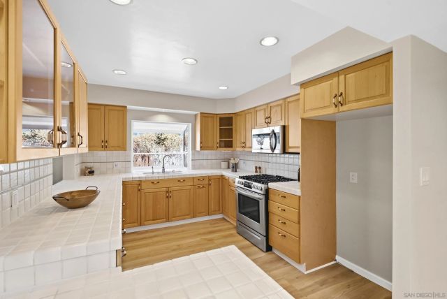 4541 Patria, San Diego, CA 92115