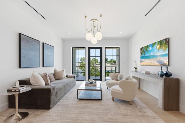 210 Cortez Road, West Palm Beach, FL 33405
