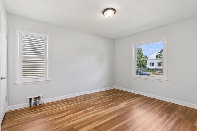 3817 S 20th PLACE, Milwaukee, WI 53221