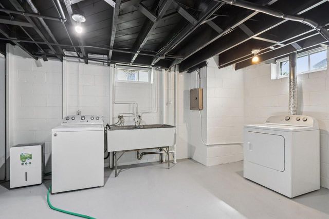 3817 S 20th PLACE, Milwaukee, WI 53221