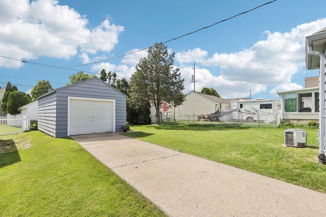 3817 S 20th PLACE, Milwaukee, WI 53221
