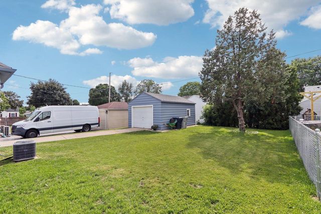 3817 S 20th PLACE, Milwaukee, WI 53221