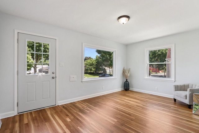 3817 S 20th PLACE, Milwaukee, WI 53221