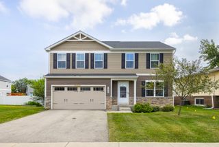 300 Carriage Lane, Joliet, IL 60433