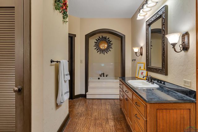 5 Montclair Circle, Longview, TX 75601