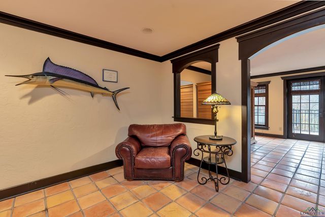 5 Montclair Circle, Longview, TX 75601