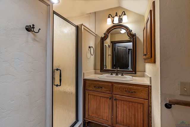 5 Montclair Circle, Longview, TX 75601