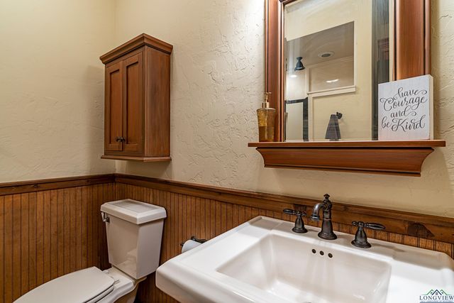 5 Montclair Circle, Longview, TX 75601