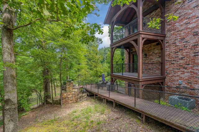 5 Montclair Circle, Longview, TX 75601