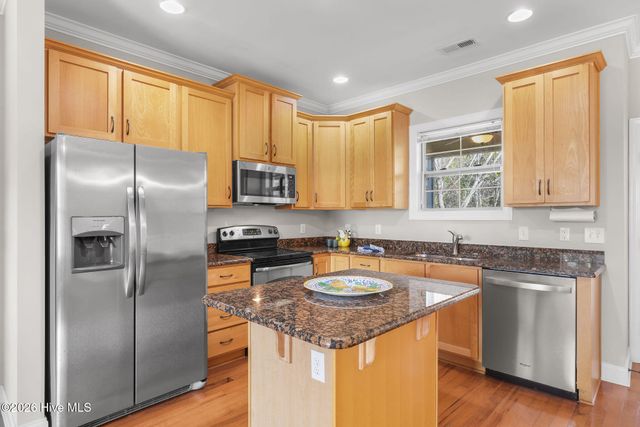 2202 E Oak Bridge Drive NE, Leland, NC 28451