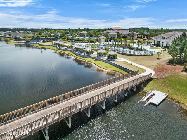 2202 E Oak Bridge Drive NE, Leland, NC 28451