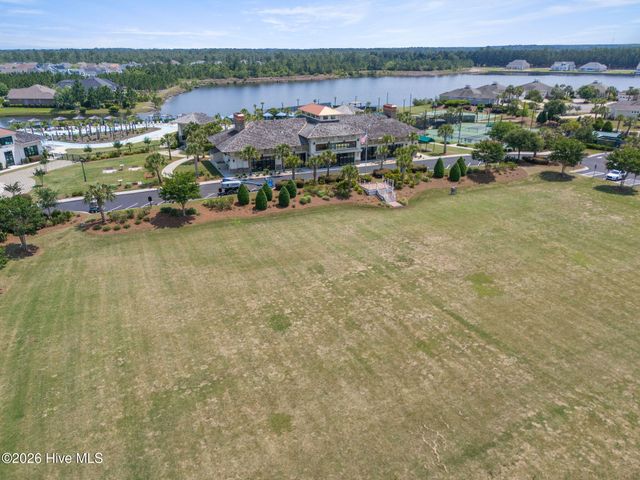 2202 E Oak Bridge Drive NE, Leland, NC 28451