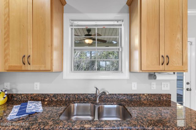 2202 E Oak Bridge Drive NE, Leland, NC 28451