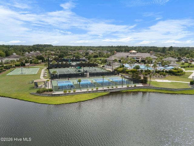 2202 E Oak Bridge Drive NE, Leland, NC 28451