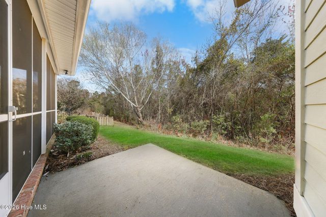 2202 E Oak Bridge Drive NE, Leland, NC 28451