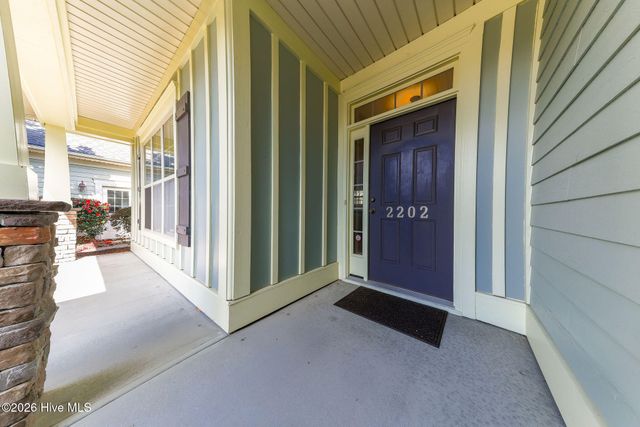 2202 E Oak Bridge Drive NE, Leland, NC 28451