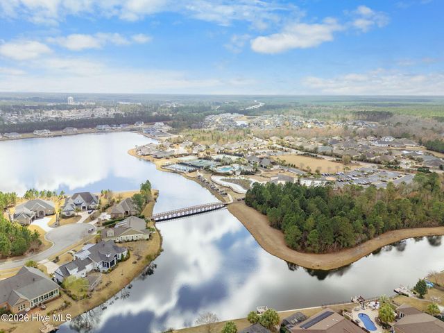 2202 E Oak Bridge Drive NE, Leland, NC 28451