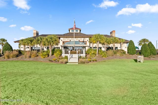 2202 E Oak Bridge Drive NE, Leland, NC 28451