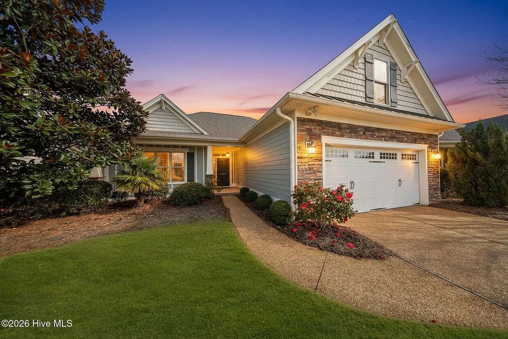 2202 E Oak Bridge Drive NE, Leland, NC 28451