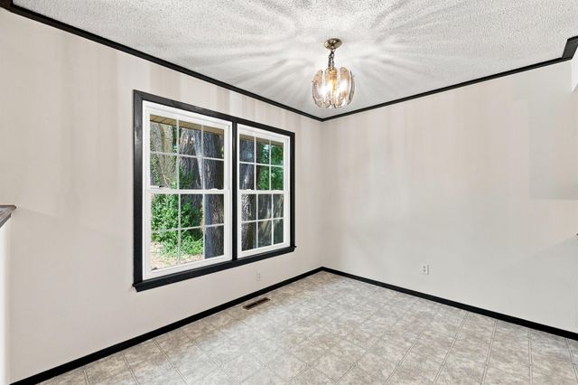 2013 S Grant Avenue, Springfield, MO 65807