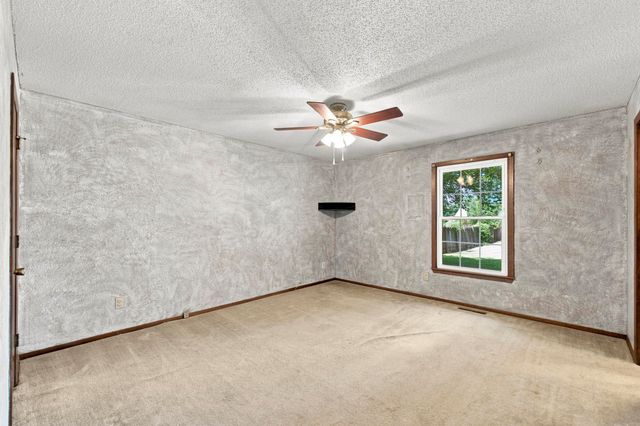 2013 S Grant Avenue, Springfield, MO 65807