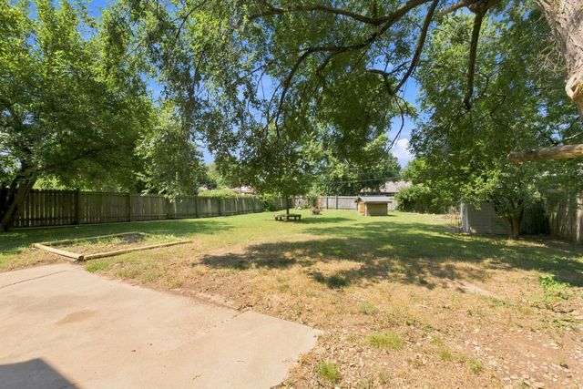 2013 S Grant Avenue, Springfield, MO 65807