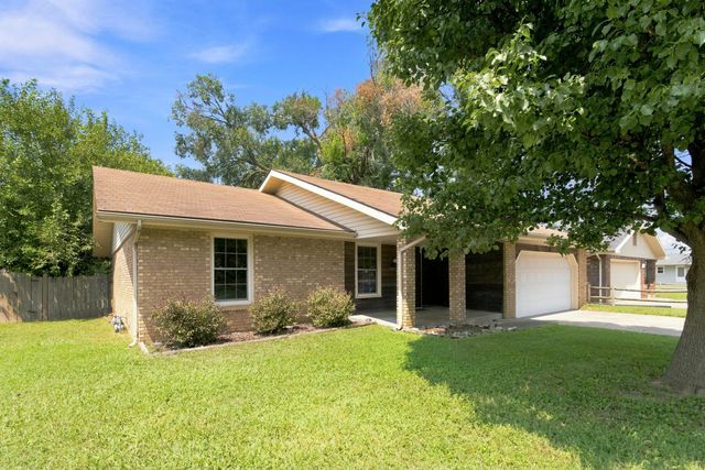 2013 S Grant Avenue, Springfield, MO 65807