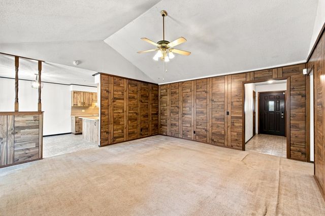 2013 S Grant Avenue, Springfield, MO 65807