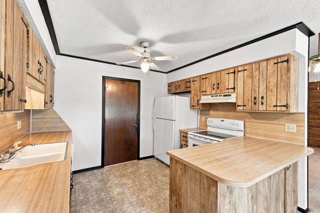 2013 S Grant Avenue, Springfield, MO 65807