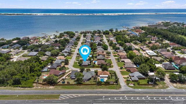 1944 Jessica Way, Navarre, FL 32566