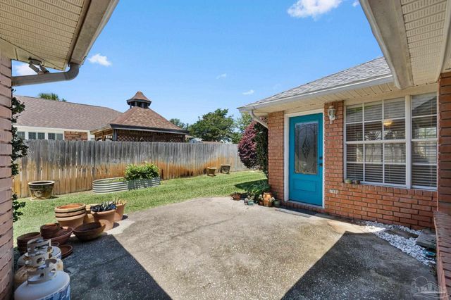 1944 Jessica Way, Navarre, FL 32566
