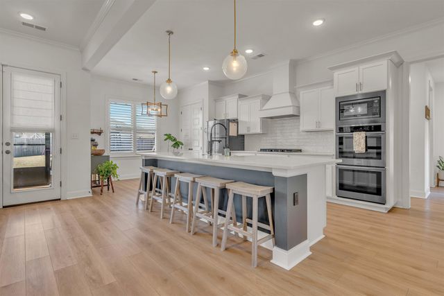 6461 CLARKSON CIR E, Arlington, TN 38002