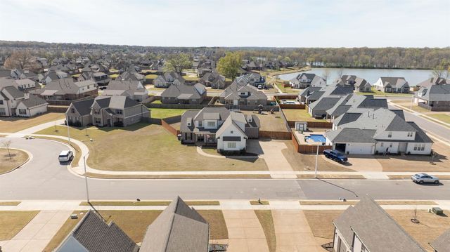 6461 CLARKSON CIR E, Arlington, TN 38002