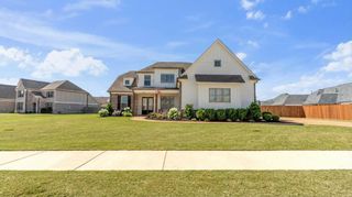 6461 CLARKSON CIR E, Arlington, TN 38002