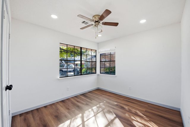 13534 N Peachfield Circle, Houston, TX 77014