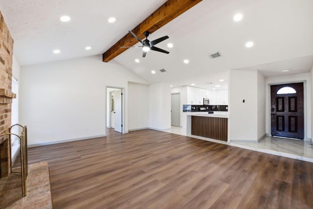 13534 N Peachfield Circle, Houston, TX 77014