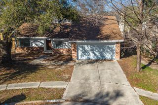 13534 N Peachfield Circle, Houston, TX 77014