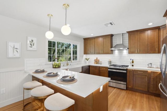 1002 Hacienda Drive, Walnut Creek, CA 94598