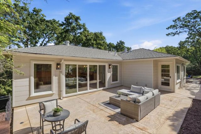 1002 Hacienda Drive, Walnut Creek, CA 94598