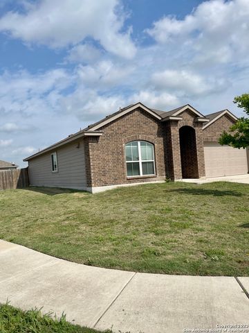 1600 Nolte Farms Dr, Seguin, TX 78155