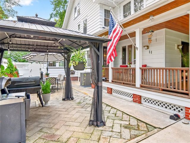 178 Walzford Road, Irondequoit, NY 14622