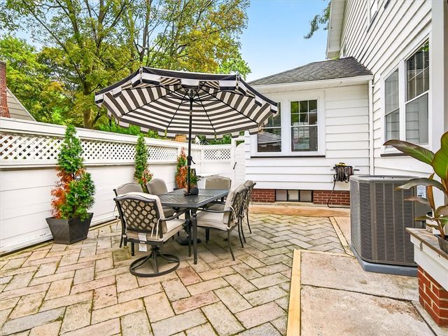 178 Walzford Road, Irondequoit, NY 14622