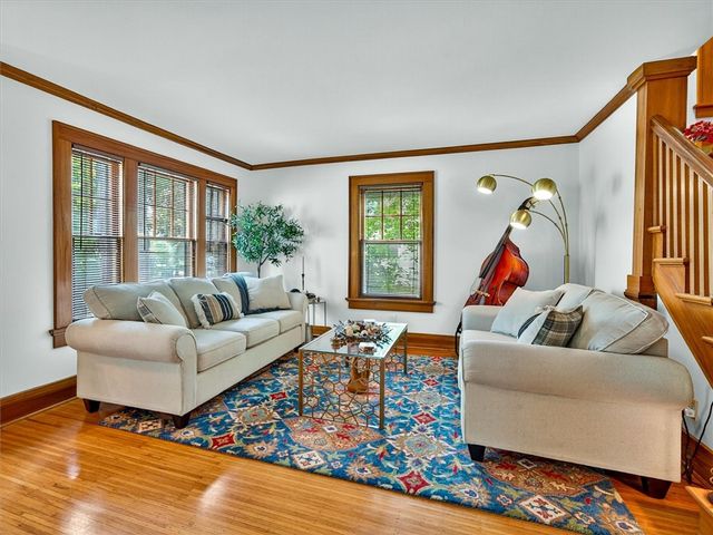 178 Walzford Road, Irondequoit, NY 14622