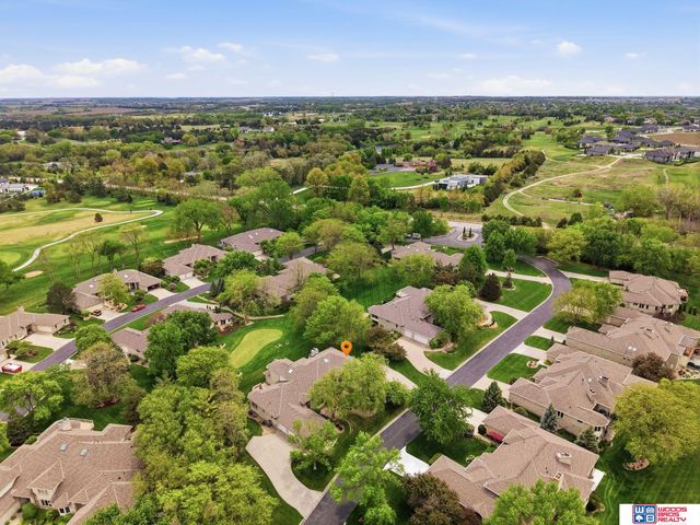 9134 Pioneer Court, Lincoln, NE 68520