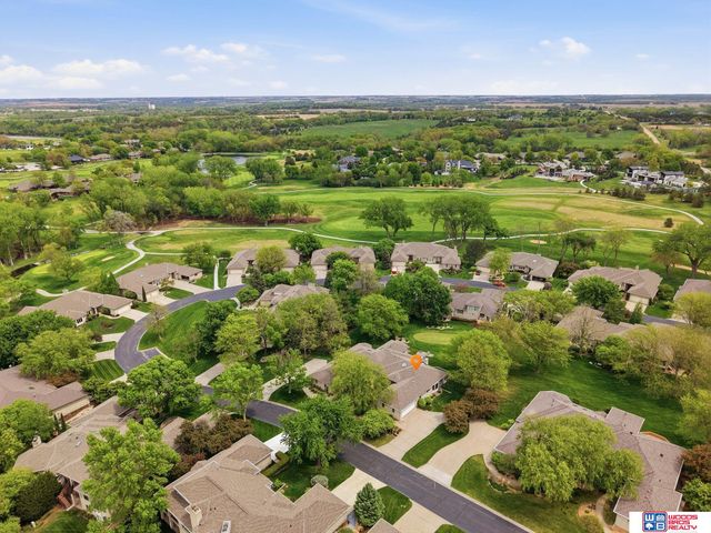 9134 Pioneer Court, Lincoln, NE 68520