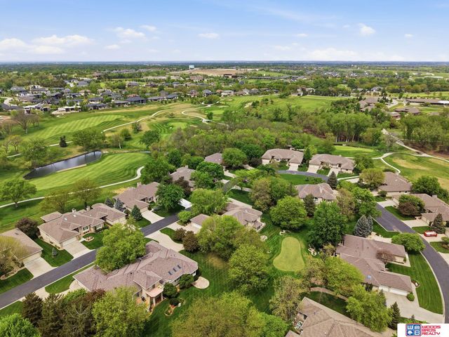 9134 Pioneer Court, Lincoln, NE 68520