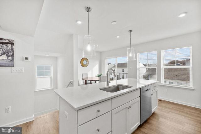 229 CLIFTON MANOR, Falling Waters, WV 25419