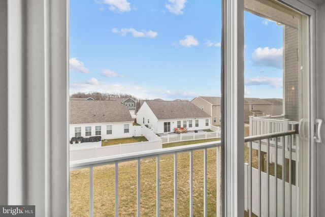 229 CLIFTON MANOR, Falling Waters, WV 25419