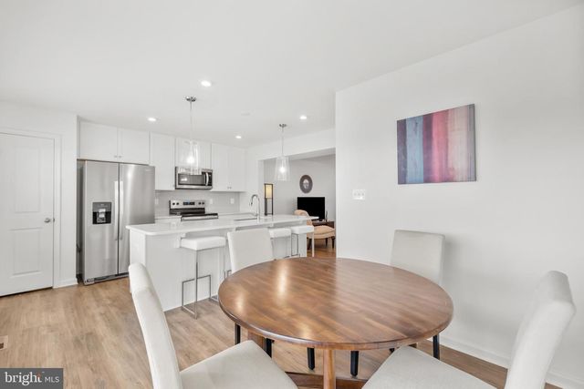 229 CLIFTON MANOR, Falling Waters, WV 25419